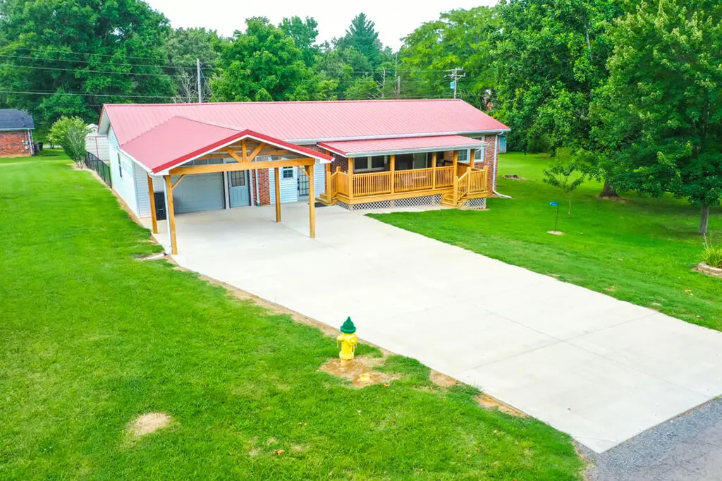 145 Wharton Road Cadiz KY 42211