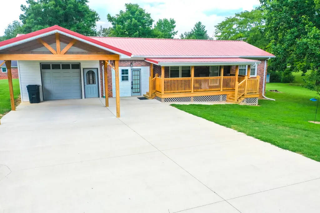 145 Wharton Road Cadiz KY 42211