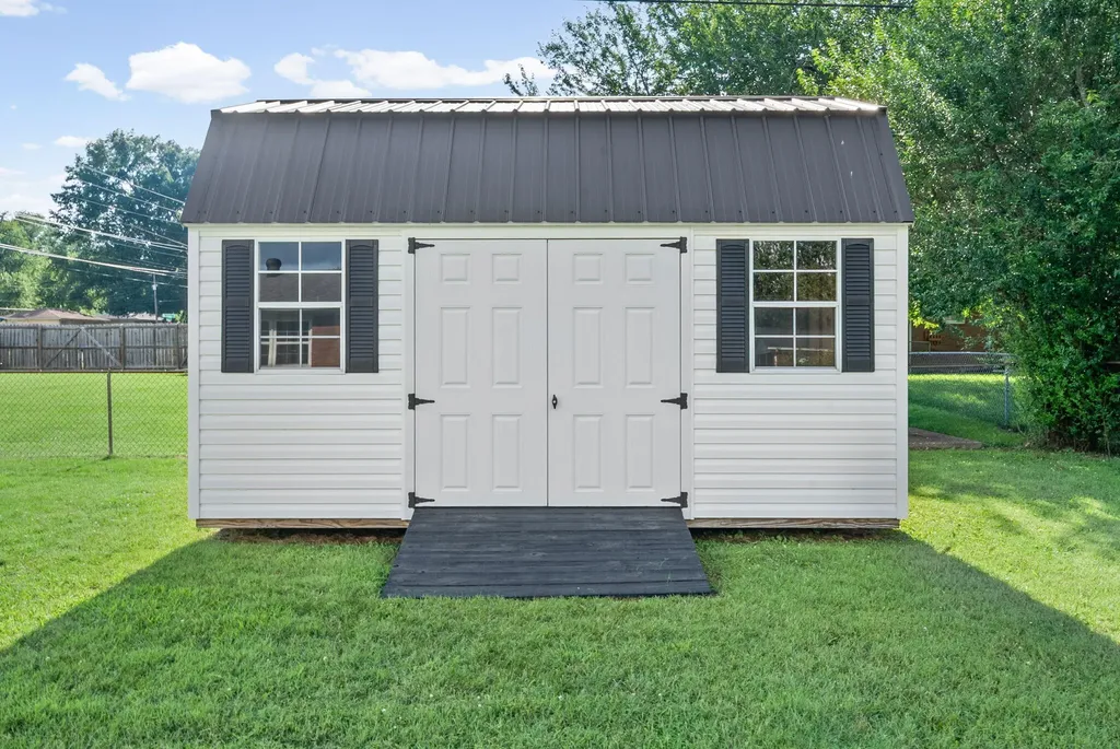 701 Mill Green Court Hopkinsville KY 42240