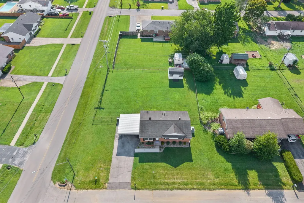 701 Mill Green Court Hopkinsville KY 42240
