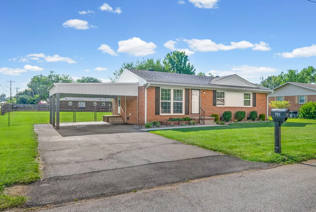 701 Mill Green Court Hopkinsville KY 42240