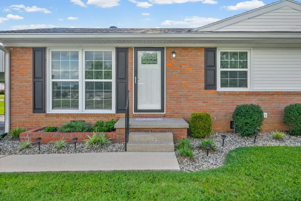 701 Mill Green Court Hopkinsville KY 42240