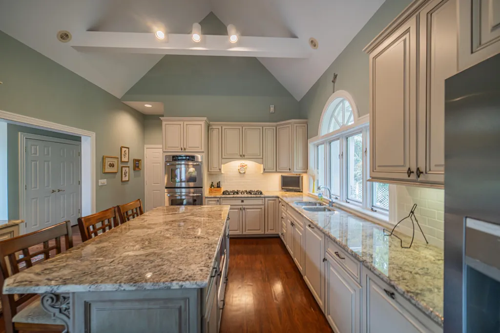 120 Carnoustie Court Paducah KY 42001