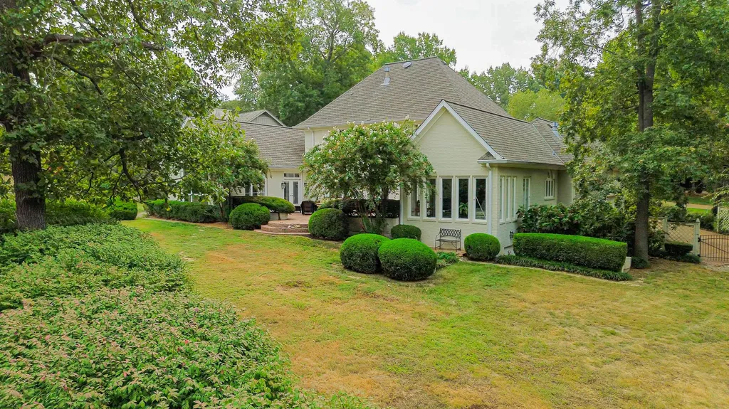 120 Carnoustie Court Paducah KY 42001
