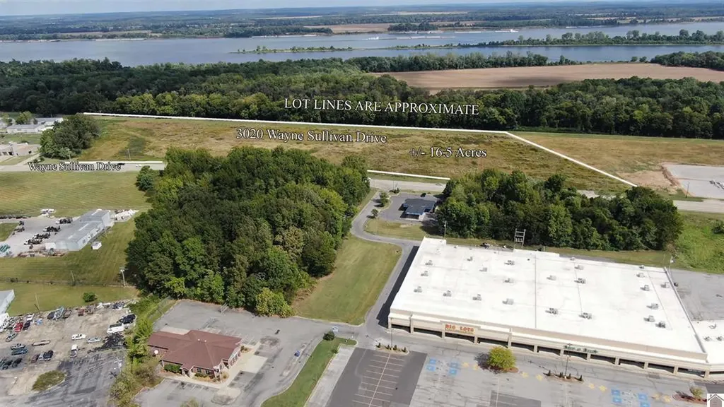 3020 Wayne Sullivan Drive Paducah KY 42003