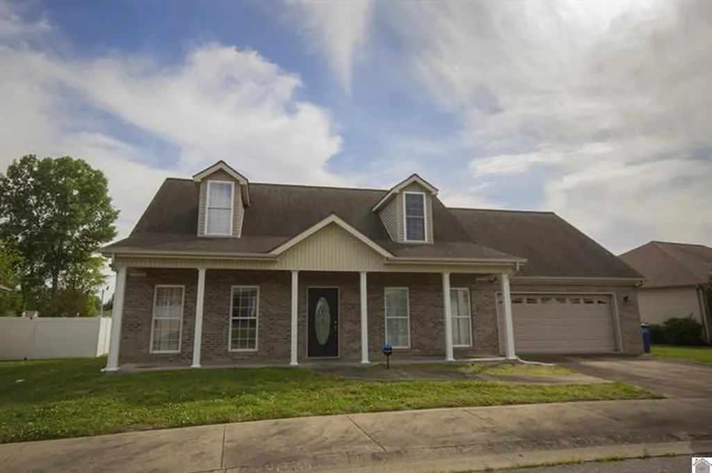2622 Legends Drive Paducah KY 42001