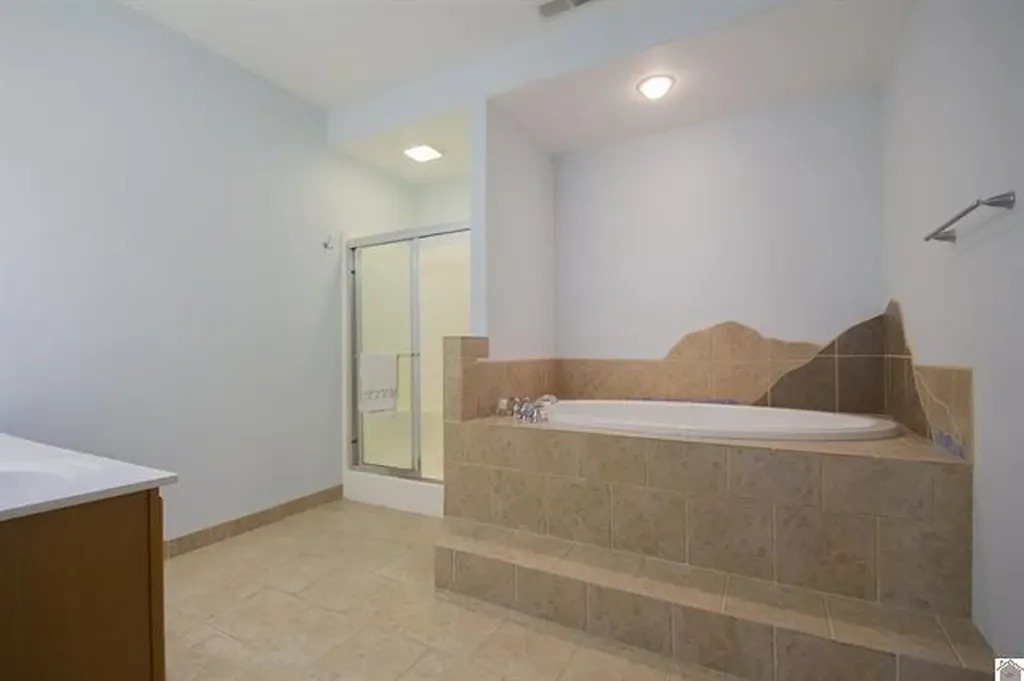 2622 Legends Drive Paducah KY 42001