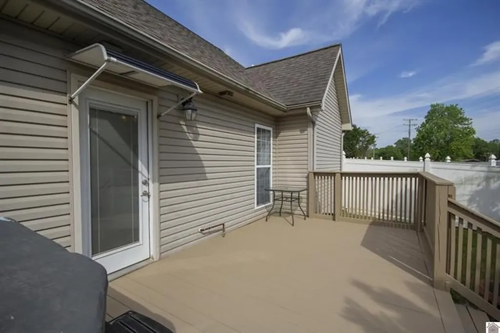 2622 Legends Drive Paducah KY 42001