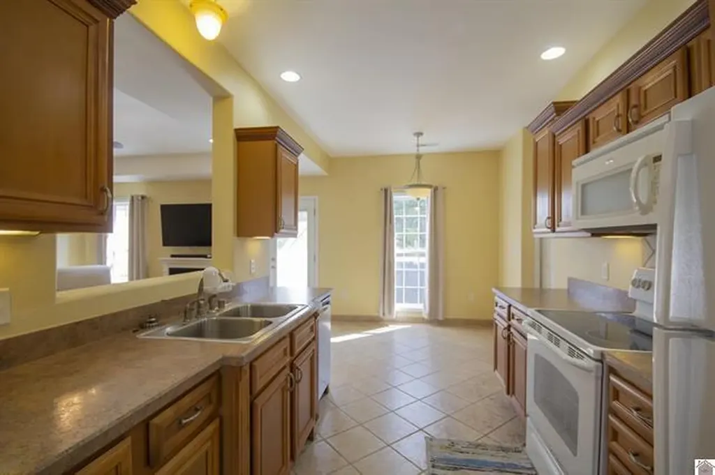 2622 Legends Drive Paducah KY 42001