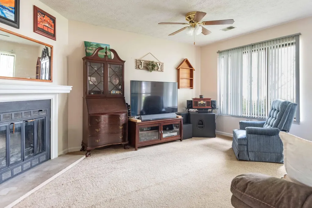 3473 Featheridge Drive Lexington KY 40515