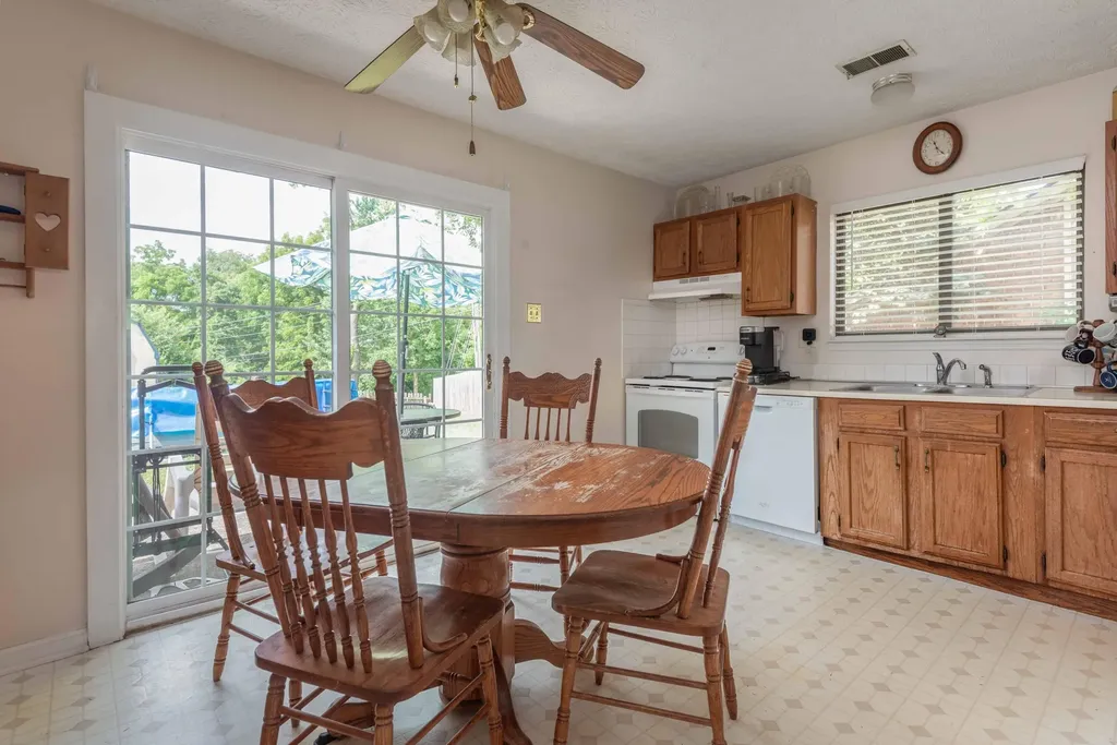 3473 Featheridge Drive Lexington KY 40515