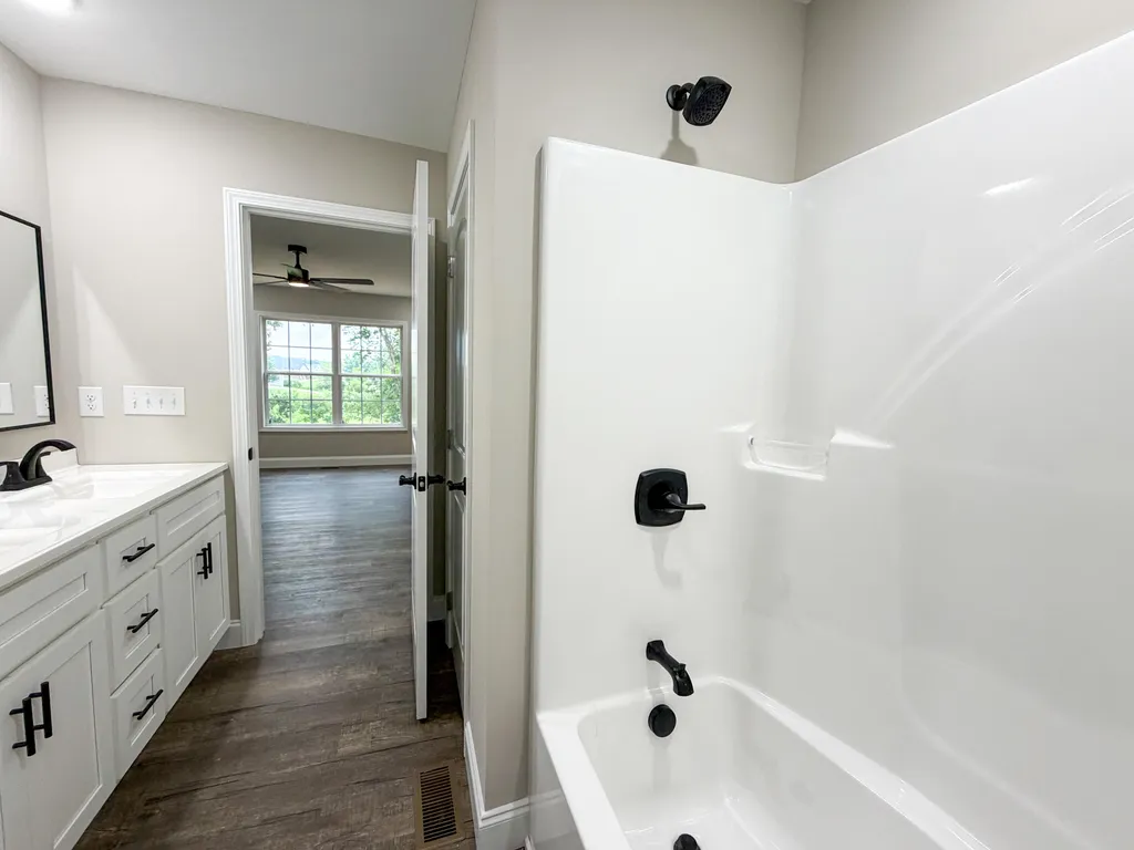 132 Sterlyn Drive London KY 40744