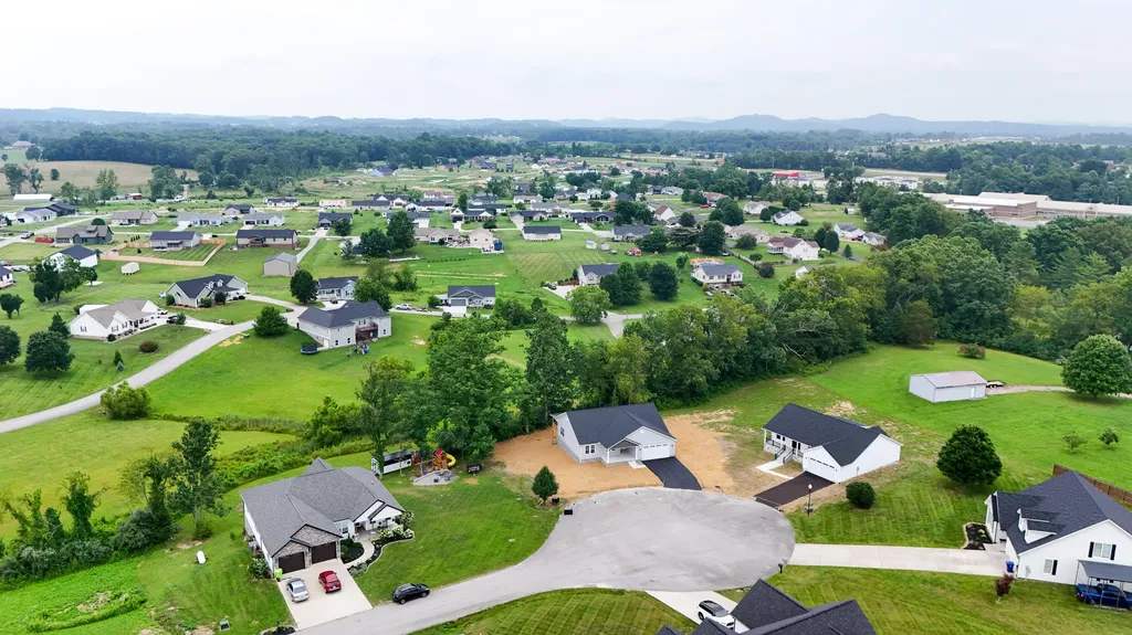 132 Sterlyn Drive London KY 40744