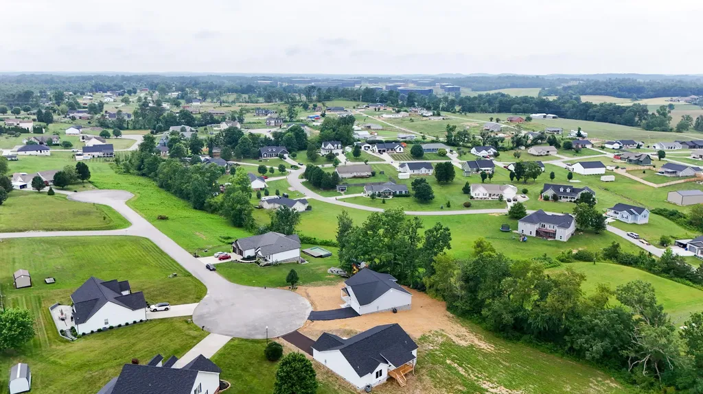 132 Sterlyn Drive London KY 40744