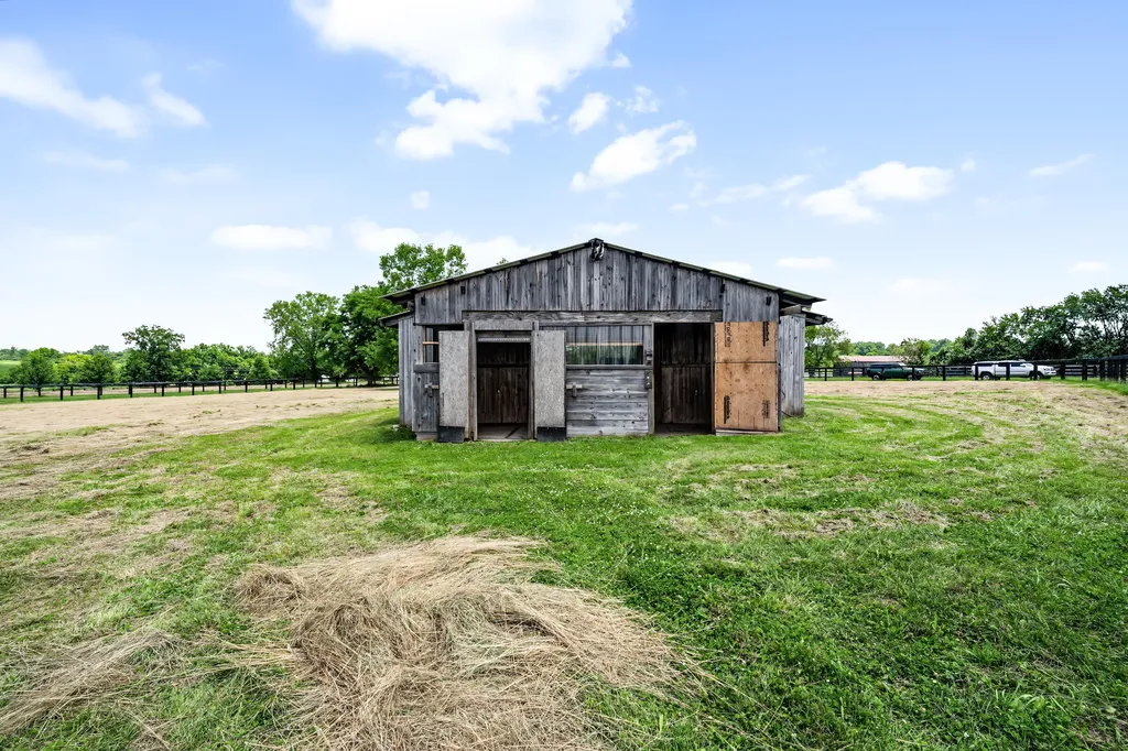 267 Silas Road Paris KY 40361