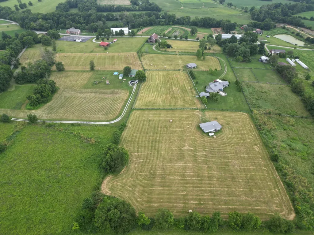 267 Silas Road Paris KY 40361