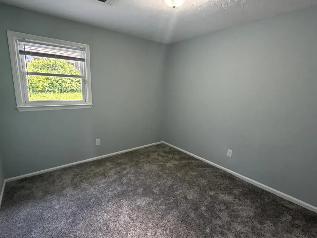 3230 Aqueduct Drive Lexington KY 40517