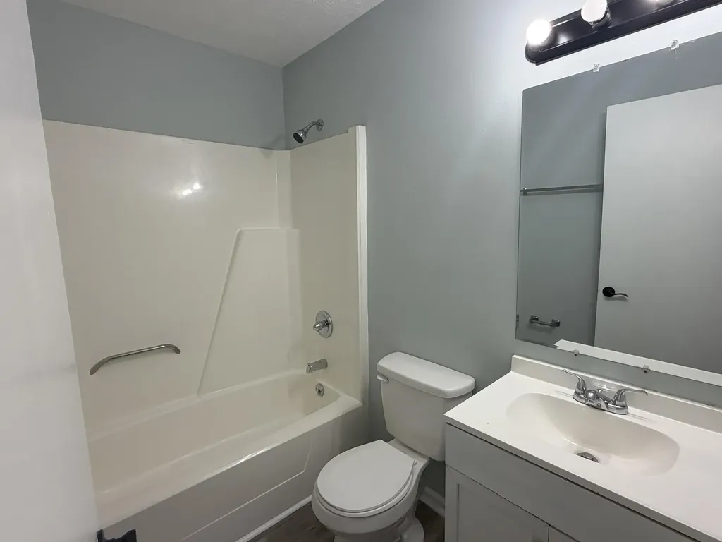 3230 Aqueduct Drive Lexington KY 40517