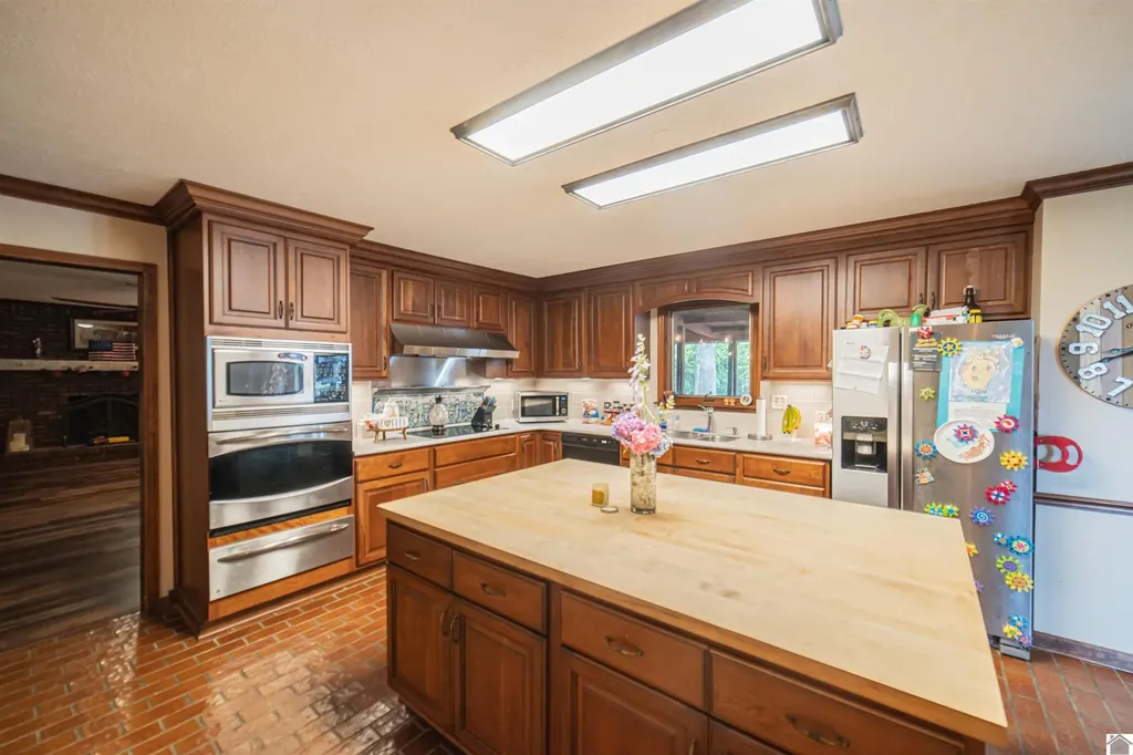 1274 Hedge Lane Paducah KY 42001