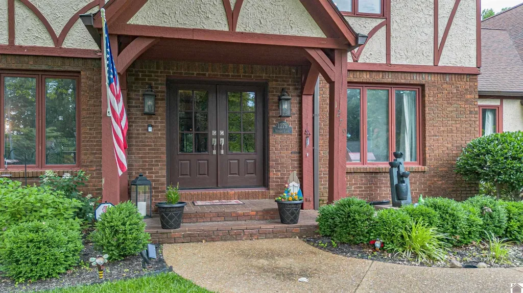 1274 Hedge Lane Paducah KY 42001