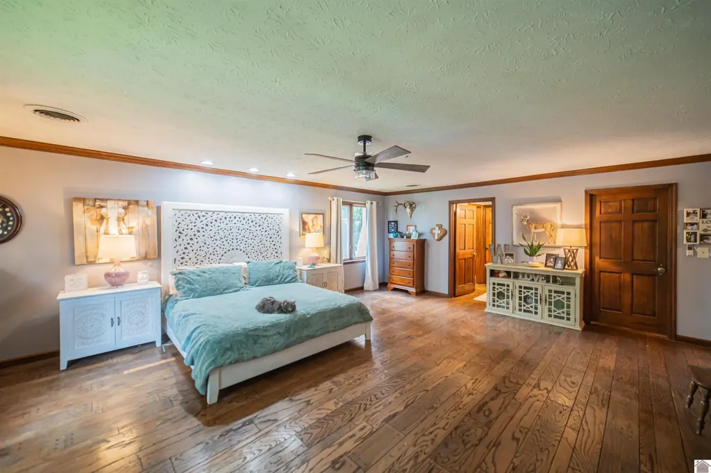 1274 Hedge Lane Paducah KY 42001