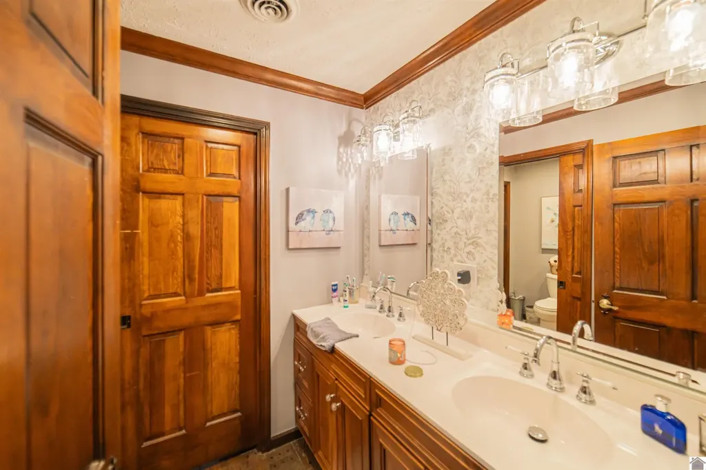 1274 Hedge Lane Paducah KY 42001
