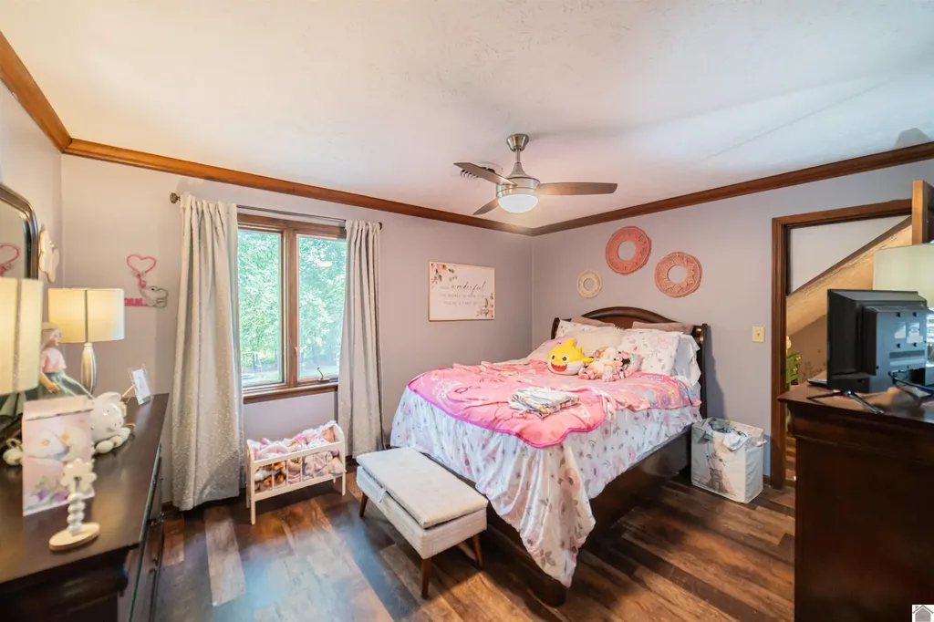 1274 Hedge Lane Paducah KY 42001