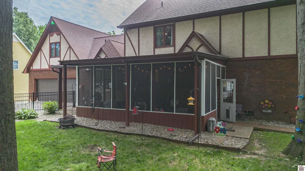 1274 Hedge Lane Paducah KY 42001