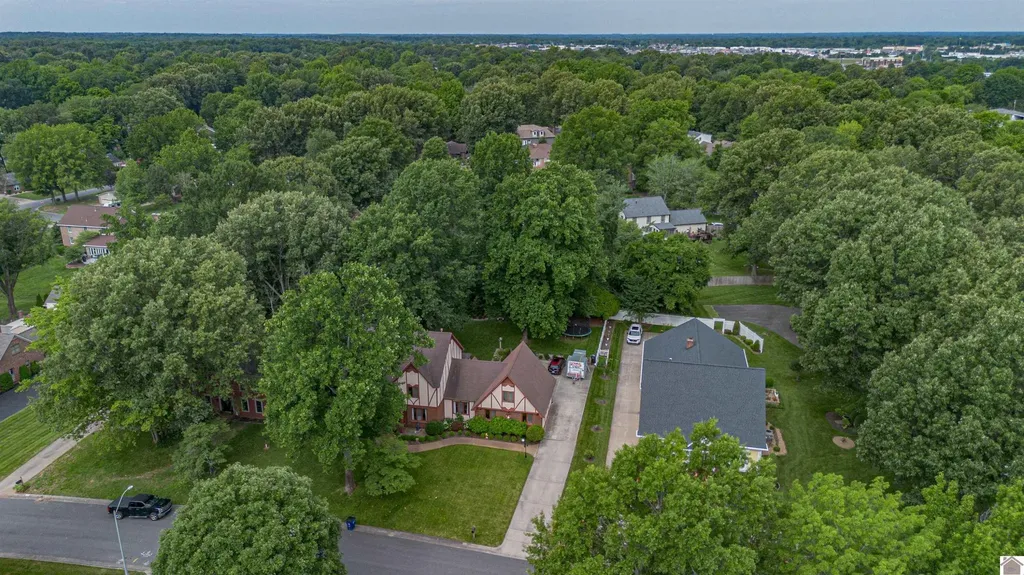 1274 Hedge Lane Paducah KY 42001
