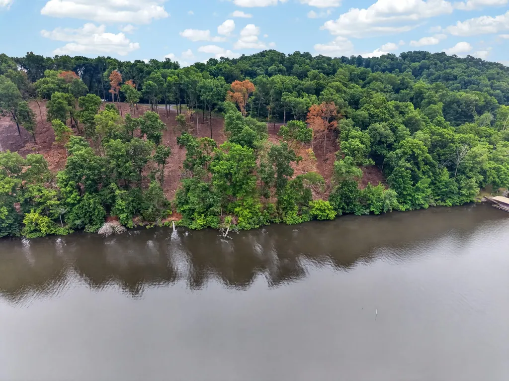 Lot 11 Elwood Road Eddyville KY 42038