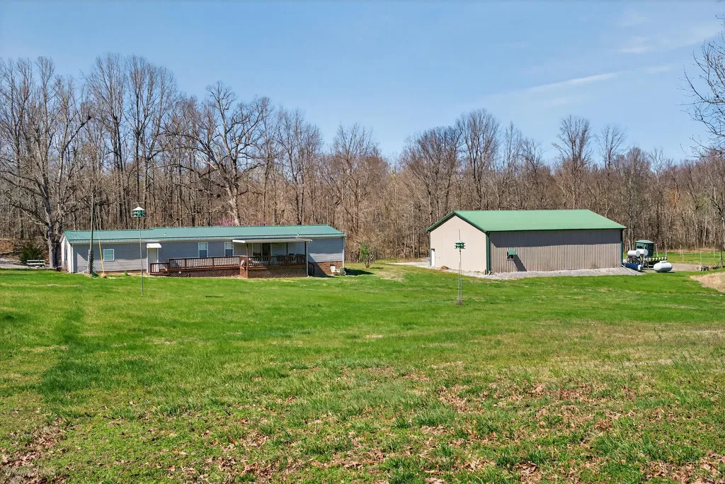2526 Axel Creek Road Salem KY 42078