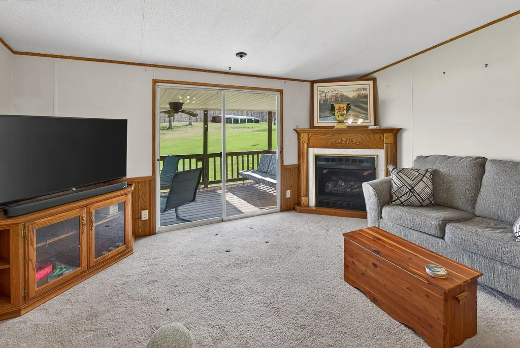 2526 Axel Creek Road Salem KY 42078
