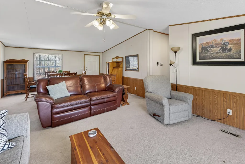 2526 Axel Creek Road Salem KY 42078