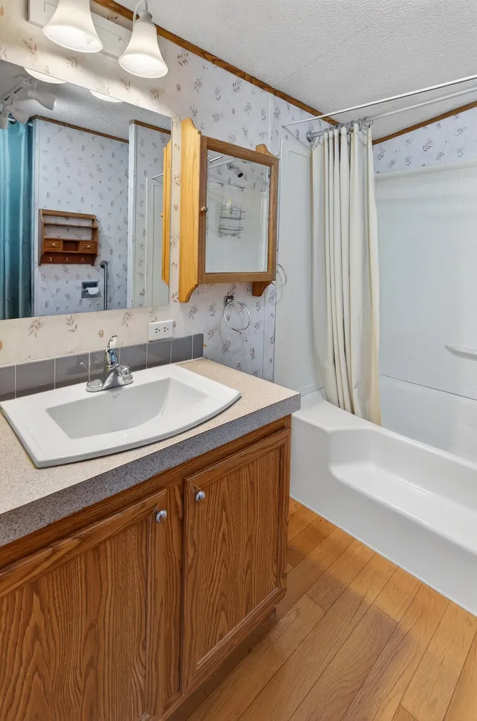 2526 Axel Creek Road Salem KY 42078