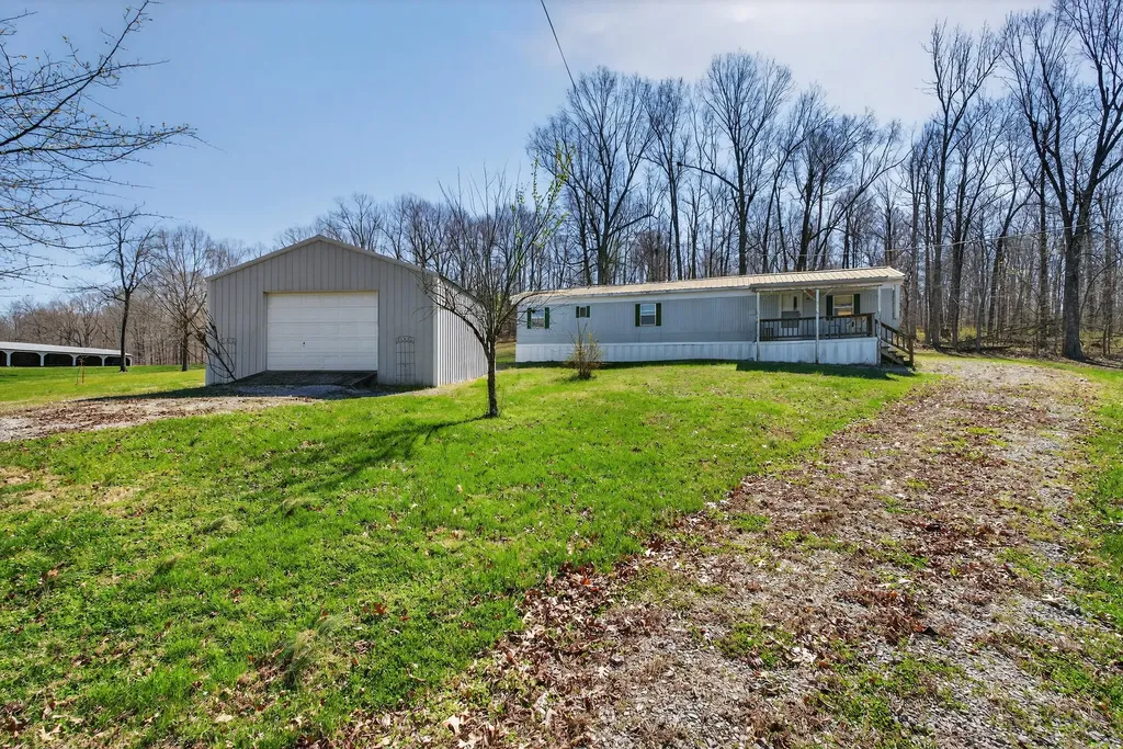 2526 Axel Creek Road Salem KY 42078