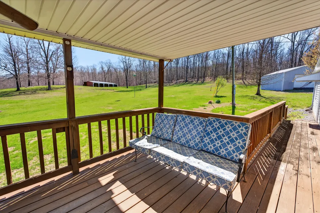 2526 Axel Creek Road Salem KY 42078
