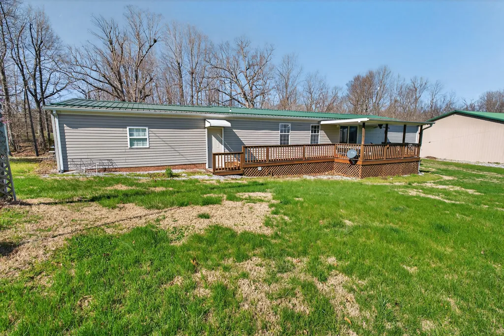 2526 Axel Creek Road Salem KY 42078