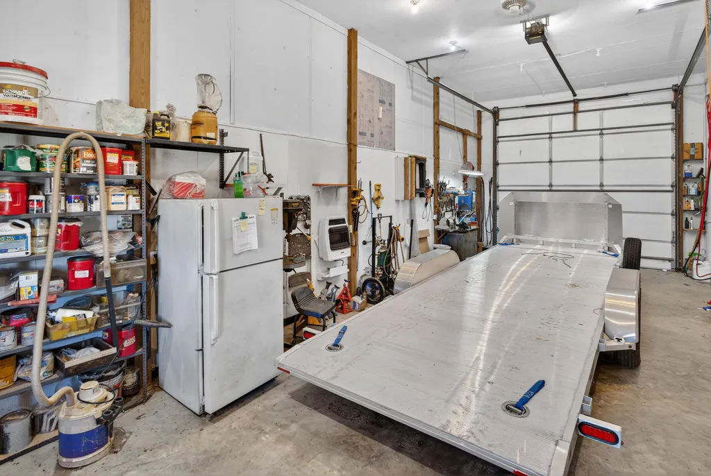 2526 Axel Creek Road Salem KY 42078