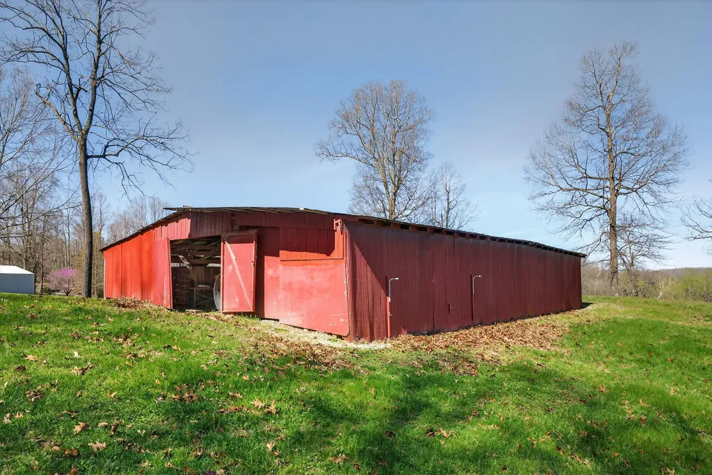 2526 Axel Creek Road Salem KY 42078