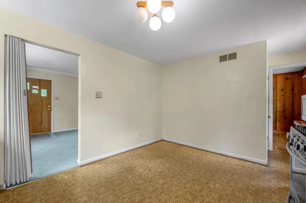209 E Lowry Lane Lexington KY 40503