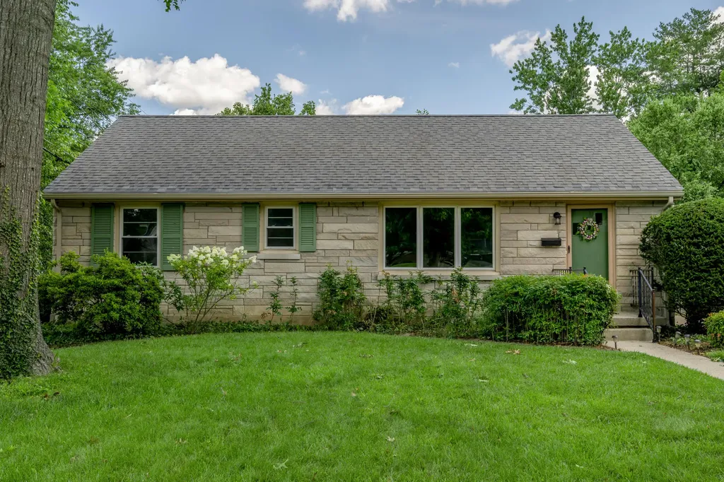 209 E Lowry Lane Lexington KY 40503