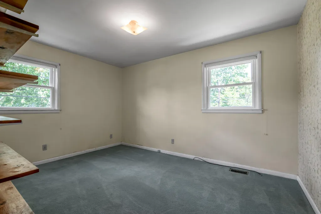 209 E Lowry Lane Lexington KY 40503
