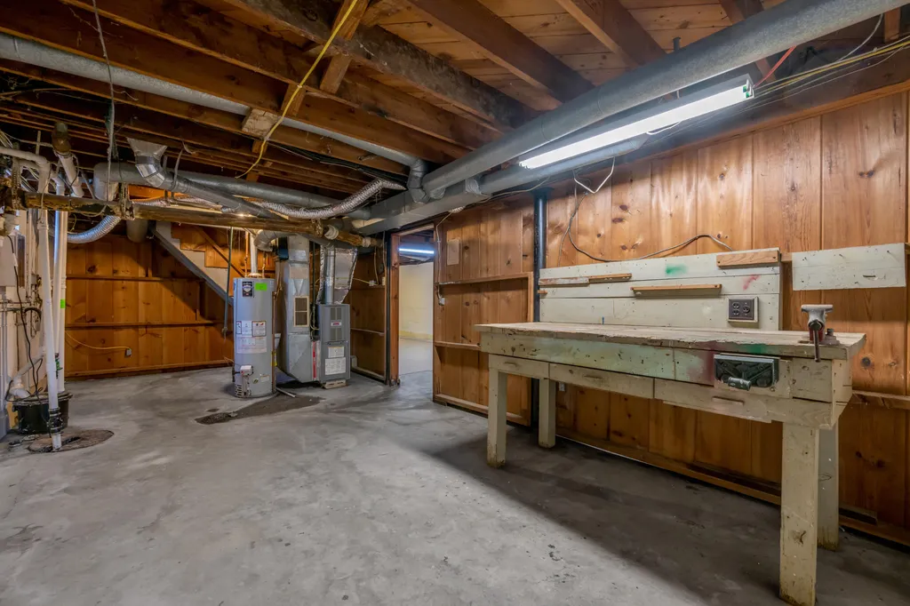 209 E Lowry Lane Lexington KY 40503