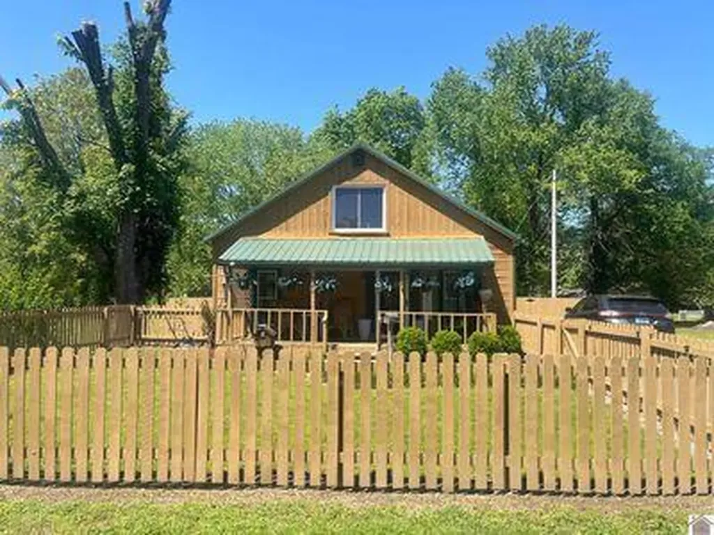 278 Lone Valley Road Gilbertsville KY 42044