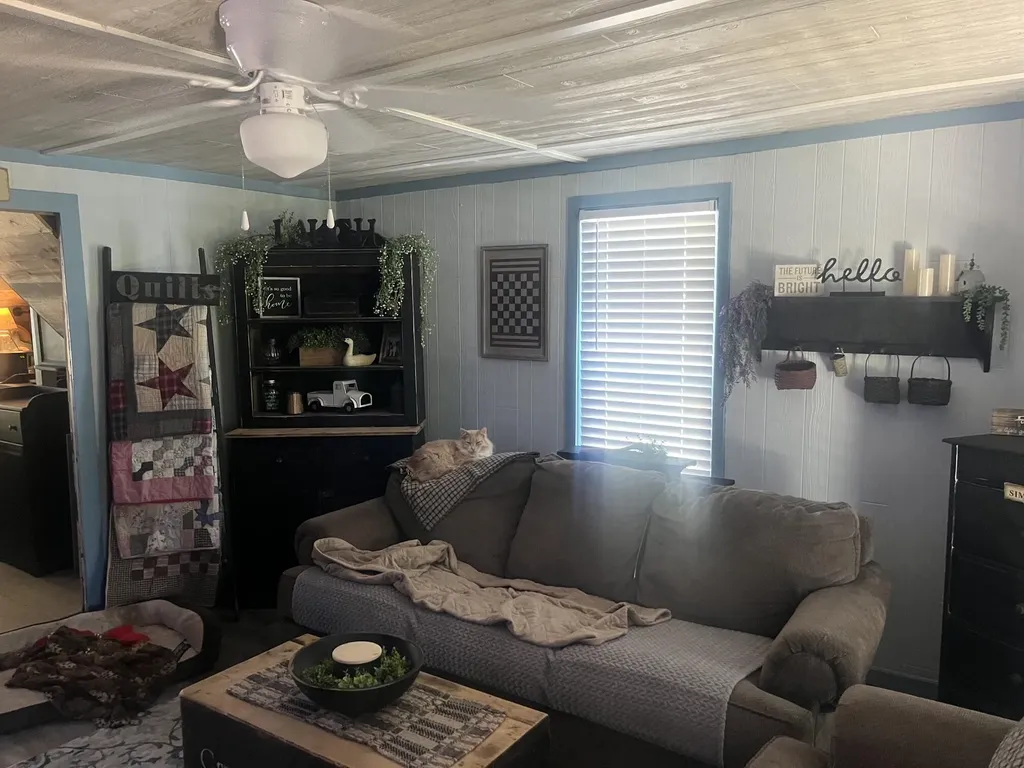 278 Lone Valley Road Gilbertsville KY 42044