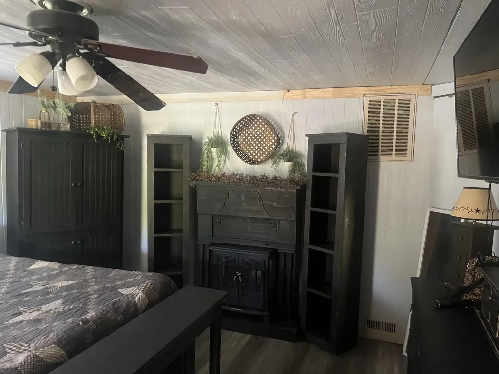 278 Lone Valley Road Gilbertsville KY 42044