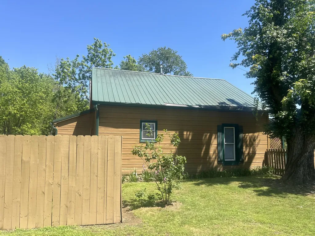 278 Lone Valley Road Gilbertsville KY 42044