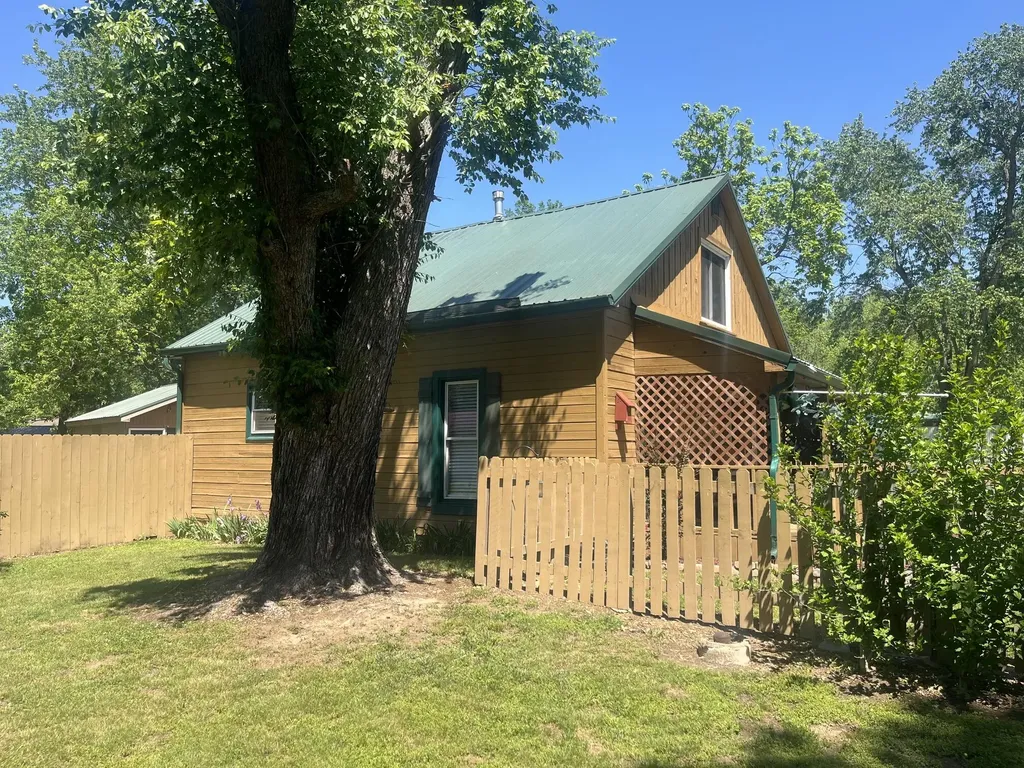 278 Lone Valley Road Gilbertsville KY 42044