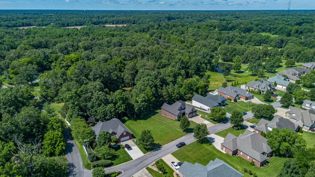 255 Forest Ridge Cove Paducah KY 42003