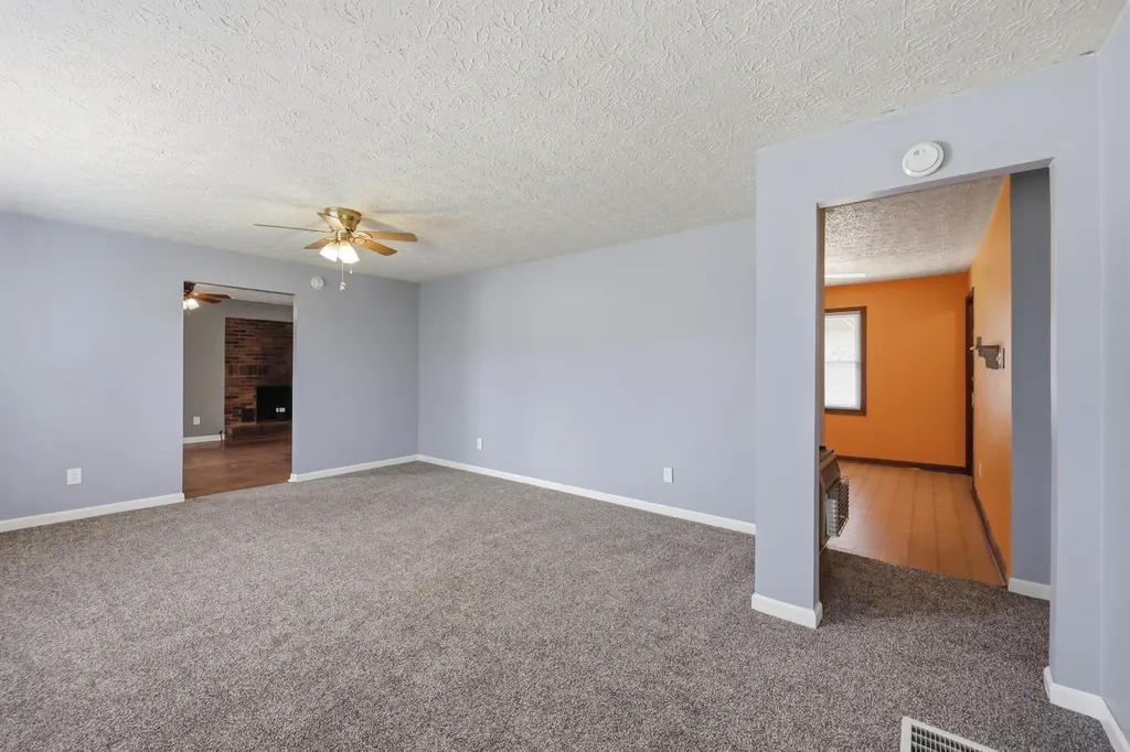 104 Crouch Lane Irvine KY 40336